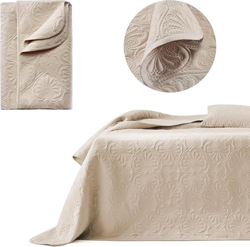 ROOM99 Leila Elegante Tagesdecke in Beige 220 x 240 cm Vielseitige Wohndecke als Bettüberwurf oder Sofaüberwurf Überwurfdecke für Bett und Sofa Steppdecke Stil Ideal als Bedspread ROOM99 Leila Elegante Tagesdecke in Beige 220 x 240 cm Vielseitige Wohndecke als Bettüberwurf oder Sofaüberwurf Überwurfdecke für Bett und Sofa Steppdecke Stil Ideal als Bedspread von ROOM99