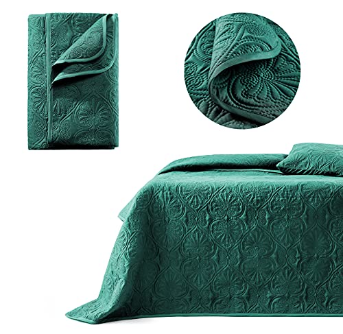ROOM99 Leila Elegante Tagesdecke in Dunkelgrün 170 x 210 cm Vielseitige Wohndecke als Bettüberwurf oder Sofaüberwurf Überwurfdecke für Bett und Sofa Steppdecke Stil Ideal als Bedspread von ROOM99