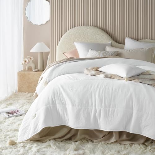 ROOM99 Noemi Elegante Tagesdecke in Weiß 200 x 220 cm Vielseitige Wohndecke als Bettüberwurf oder Sofaüberwurf Überwurfdecke für Bett und Sofa Steppdecke Stil Ideal als Bedspread von ROOM99
