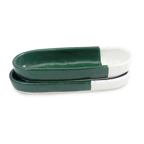 roro Keramik-Steingut, handgeformt, grün, elfenbeinfarben, gesprenkeltes Serviergeschirr (lange Olivenschalen, 12,7 cm x 2, grün-weiß geteilt) von RORO