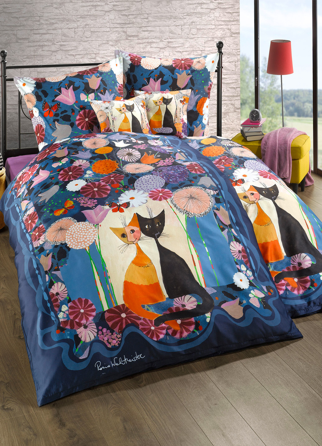 Bettwäsche-Garnitur mit Rosina Wachtmeister-Motiv, Größe 115 (80x80 cm + 155x220 cm), Qualität Mako-Satin, Marineblau von ROSINA WACHTMEISTER