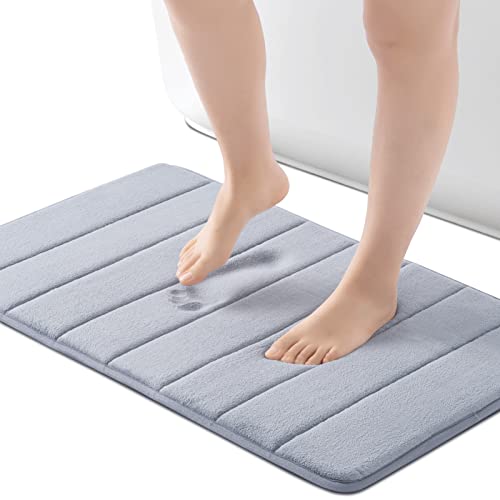 ROSMARUS Badezimmerteppich Memory Foam Saugfähiger, Rutschfester Badvorleger, Waschbare Badematte 80x 50,Hell Grau von ROSMARUS