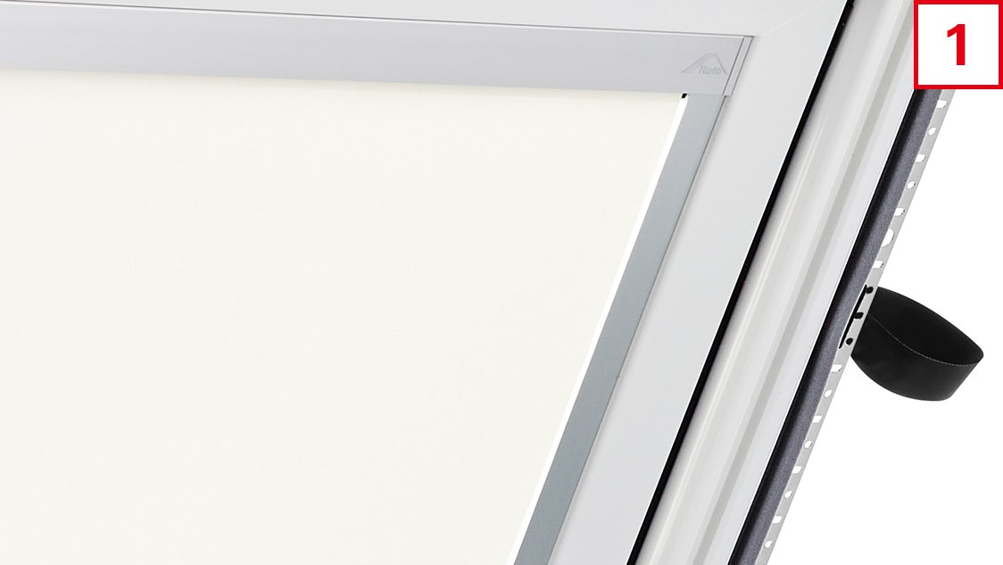 ROTO-Innenrollo Exclusiv für Fenstergröße 114/160 oder 11/16 "Baureihe R6_K 1-R01 weiß" ROTO-Innenrollo Exclusiv für Fenstergröße 114/160 oder 11/16 "Baureihe R6_K 1-R01 weiß" von ROTO
