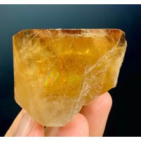 Atemberaubender Regenbogen Goldene Farbe Riesiger Abgeschlossener Topas Kristall Aus Der Skardu Mine, Kristall, Rohes Mineral. 184 Gramm Atemberaubender Regenbogen Goldene Farbe Riesiger Abgeschlossener Topas Kristall Aus Der Skardu Mine, Kristall, Rohes Mineral. 184 Gramm von ROYALMINERALSHOP