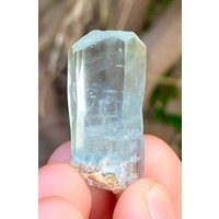 Natürlicher Transparenter Himmelblauer Aquamarinkristall Aus Der Shigar-Mine Skardu Pakistan 60 Ct, Größe 35 X 17 13 Mm von ROYALMINERALSHOP