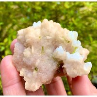 Seltener Montebrasit Microlite Mit Grünem Turmalin, Skardu Pakistan Seltener Montebrasit Microlite Mit Grünem Turmalin, Skardu Pakistan von ROYALMINERALSHOP