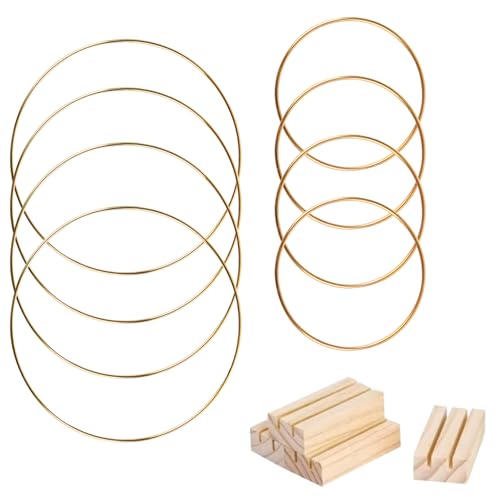 RPHONGHONG 4-Teiliges Set Metallring mit Fuß, Metallringe zum Basteln mit 4 Stück Gold Holzständern Deko Ring mit Ständer für Hochzeitskranz Dekor DIY Kranz Handwerk Wandbehang Handwerk (20cm +10cm) RPHONGHONG 4-Teiliges Set Metallring mit Fuß, Metallringe zum Basteln mit 4 Stück Gold Holzständern Deko Ring mit Ständer für Hochzeitskranz Dekor DIY Kranz Handwerk Wandbehang Handwerk (20cm +10cm) von RPHONGHONG