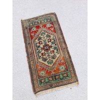 Kleiner Teppich Badezimmer Vintage 3'3"x1'6"Ft Oushak Teppich Vintage Handknotted Tradational Truthahn Azteken von RUGSVINTAGEART