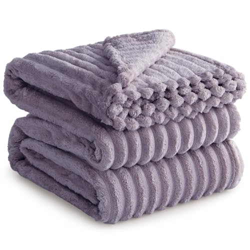 RUIKASI Kuscheldecke Flauschig Decke Violett - 230x270cm Riesig Fleecedecke Sofadecke Couchdecke für Wohnzimmer Deko Blanket, Weiche Wolldecke Warme Korddecke als Tagesdecke RUIKASI Kuscheldecke Flauschig Decke Violett - 230x270cm Riesig Fleecedecke Sofadecke Couchdecke für Wohnzimmer Deko Blanket, Weiche Wolldecke Warme Korddecke als Tagesdecke von RUIKASI