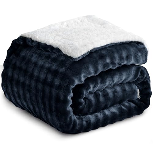 RUIKASI Kuscheldecke Flauschige Decke Blau – Sherpa Warme Überwurf Sofaüberwurf Decke, Weiche Bubble Couchdecke für Sofa und Bett, Dicke Wohndecke 150x200 cm RUIKASI Kuscheldecke Flauschige Decke Blau – Sherpa Warme Überwurf Sofaüberwurf Decke, Weiche Bubble Couchdecke für Sofa und Bett, Dicke Wohndecke 150x200 cm von RUIKASI