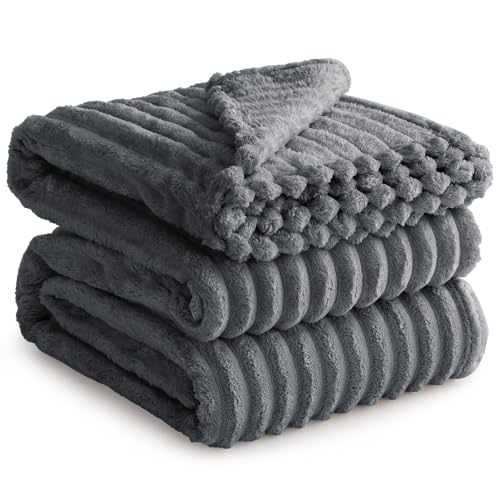RUIKASI Kuscheldecke Flauschig Decke Grau - 220x240cm XXL Fleecedecke Sofadecke Couchdecke für Wohnzimmer Deko Blanket, Weiche Wolldecke Warme Korddecke als Tagesdecke von RUIKASI