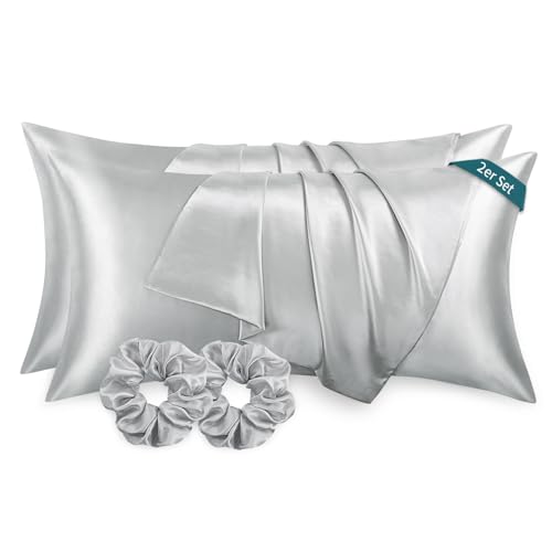 RUIKASI Satin Kissenbezug 40 x 80 wie EIN Seidenkissenbezug mit 2 Haargummis - seidig Kopfkissenbezug 40x80 für Haar und Haut, Pflegeleichter als Seiden Kissenbezug Silk Pillow Case, Hellgrau RUIKASI Satin Kissenbezug 40 x 80 wie EIN Seidenkissenbezug mit 2 Haargummis - seidig Kopfkissenbezug 40x80 für Haar und Haut, Pflegeleichter als Seiden Kissenbezug Silk Pillow Case, Hellgrau von RUIKASI