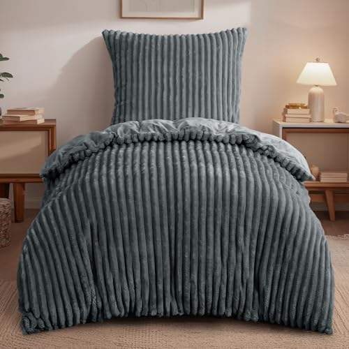 RUIKASI Winter Flanell Bettwäsche 135 x 200 Grau 2teilig - Plüsch Warme Flauschig Winterbettwäsche Teddy Fleece Cashmere-Touch Bettbezug mit Reißverschluss und Kissenbezug 80x80cm RUIKASI Winter Flanell Bettwäsche 135 x 200 Grau 2teilig - Plüsch Warme Flauschig Winterbettwäsche Teddy Fleece Cashmere-Touch Bettbezug mit Reißverschluss und Kissenbezug 80x80cm von RUIKASI