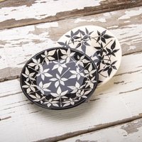 Black & White Bambus Untertassen - Handgefertigte Keramik Untersetzer Wabi Sabi Inspirierte Zen Tee Oder Kaffee Black & White Bambus Untertassen - Handgefertigte Keramik Untersetzer Wabi Sabi Inspirierte Zen Tee Oder Kaffee von RYceramic