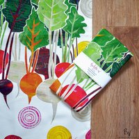 Rote Beete Geschirrtuch - 100% Baumwolle Rote Beete Geschirrtuch - 100% Baumwolle von RachelleWDesigns