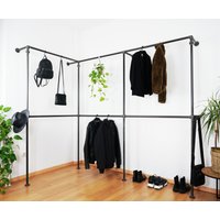 Begehbarer Kleiderschrank Kleiderstange Kleiderständer Garderobe Industrie Design System Stahl Rohr Stange Industrial Loft von RackHausHamburg