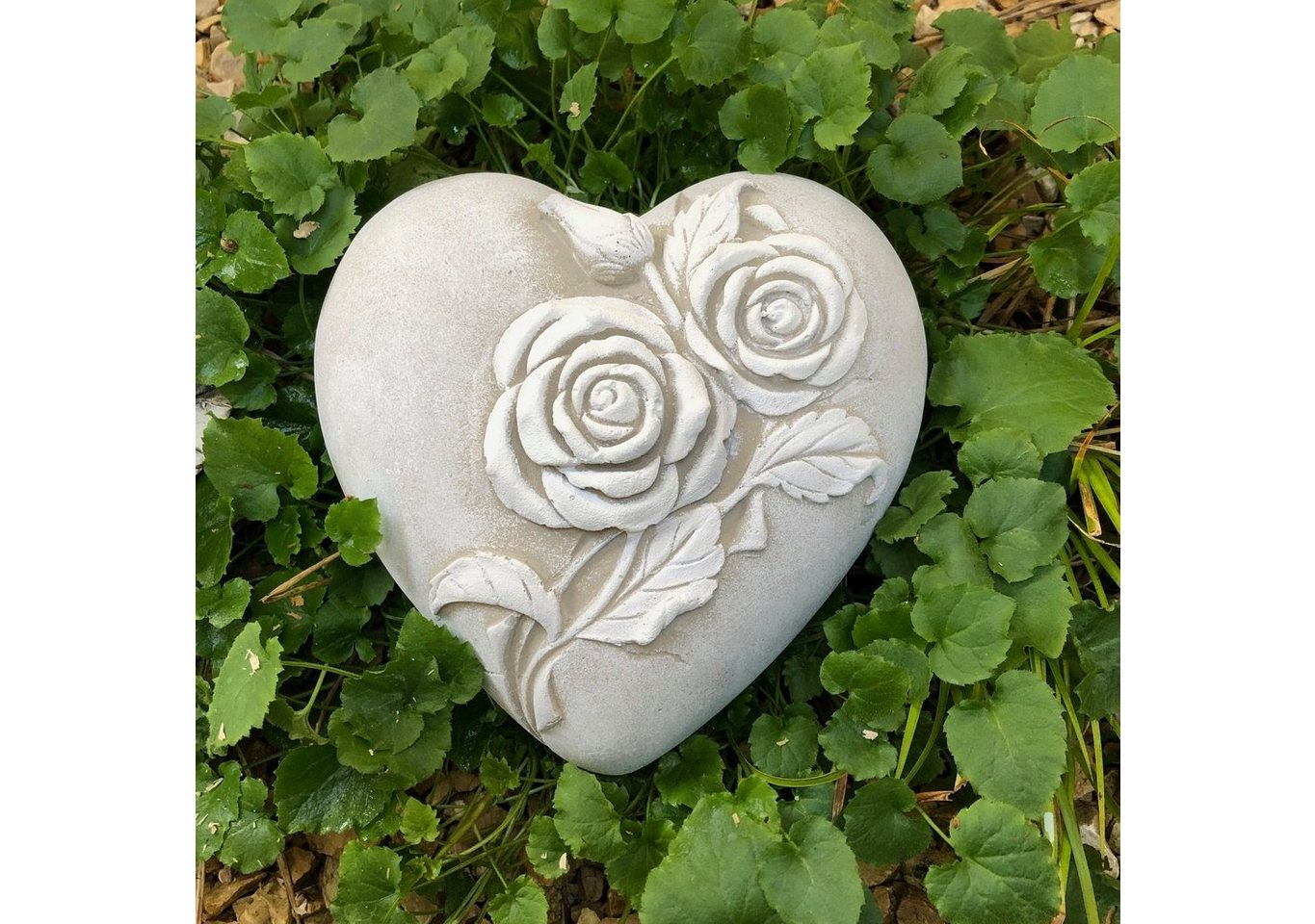 Radami Gartenfigur Grabherz Rosen Gedenkstein Grabschmuck Grabdeko Trauerherz Handarbeit Radami Gartenfigur Grabherz Rosen Gedenkstein Grabschmuck Grabdeko Trauerherz Handarbeit von Radami