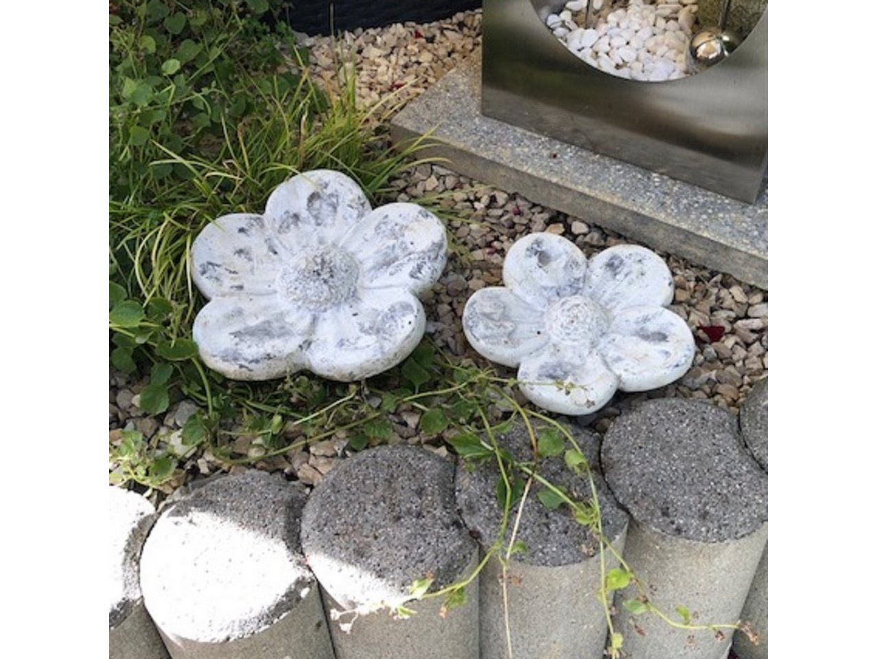 Radami Gartenfigur Rosen Rosenblüten Blumen Steinguss Garten 2er Set Radami Gartenfigur Rosen Rosenblüten Blumen Steinguss Garten 2er Set von Radami
