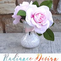 Cherish 7 Blassrosa Rosen Mit Kristallgemme in Einer Kleinen Vase Aus Klarem Kugelglas.(Seidenblumen Cherish 7 Blassrosa Rosen Mit Kristallgemme in Einer Kleinen Vase Aus Klarem Kugelglas.(Seidenblumen von RadianceDesignShop