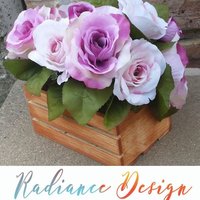 Schatz 135 Mm Mini Strauchrosen in Lila Und Rosa Einer Gebeizten Holzkiste Aus Seidenblumen von RadianceDesignShop