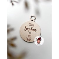 Personalisierter Tannebaumanhänger Mit Name Und Reh | Mein Erstes Weihnachten 2025 Christbaumanhänger Graviert Aus Holz Personalisierter Tannebaumanhänger Mit Name Und Reh | Mein Erstes Weihnachten 2025 Christbaumanhänger Graviert Aus Holz von RaeuberHolzandplott
