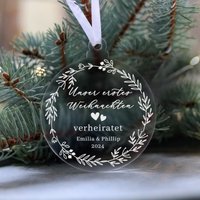 Christbaumanhänger Acryl, Erstes Weihnachten Verheiratet, Weihnachtskugel Hochzeit, Personalisierter Weihnachtsschmuck, Geschenk Brautpaar Christbaumanhänger Acryl, Erstes Weihnachten Verheiratet, Weihnachtskugel Hochzeit, Personalisierter Weihnachtsschmuck, Geschenk Brautpaar von RaeubertochterDE