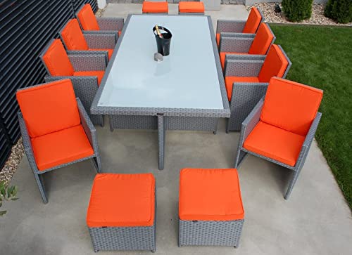 Ragnarök-Möbeldesign PolyRattan Essgruppe DEUTSCHE Marke - EIGENE Produktion Tisch 8 Stuhl 4 Hocker 8 Jahre GARANTIE Sitzkissen Platinum-Grau Gartenmöbel Gartentisch Aluminium Rattan von Ragnarök-Möbeldesign