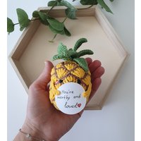 Gehäkelte Ananas Für Emotionale Unterstützung, Fürsorgliche Karotte Mit Positivem Mais, Handgemachtes Gehäkeltes Gesundes von RainbowHappiness