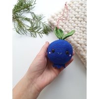 Gehäkelte Blaubeer-Weihnachtsdekoration - Große Amigurumi-Obstdekoration, Süßer Handgemachter Baumschmuck Oder Autoanhänger Gehäkelte Blaubeer-Weihnachtsdekoration - Große Amigurumi-Obstdekoration, Süßer Handgemachter Baumschmuck Oder Autoanhänger von RainbowHappiness