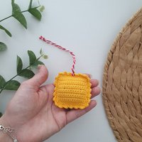Weihnachtsornament Ravioli, Kindergeschenk, Essen, Weihnachtsornament, Häkelornament, Weihnachtsdeko Wohndeko von RainbowHappiness