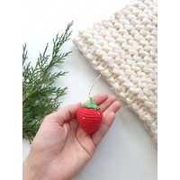 Weihnachtsschmuck, Fröhliche Erdbeere, Babydekoration, Kindergeschenk, Weihnachtsbaumschmuck, Baumschmuckspielzeug, Weihnachtsdekoration von RainbowHappiness