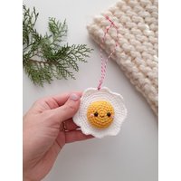 Weihnachtsschmuck, Gehäkeltes Ei Kawaii, Babydekoration, Kindergeschenk, Weihnachtsgeschenk, Lebensmittelornament, Weihnachtsdekoration von RainbowHappiness