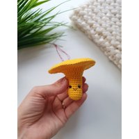 Weihnachtsschmuck, Pfifferling, Babydekoration, Kindergeschenk, Weihnachtsbaumschmuck, Baumschmuckspielzeug, Weihnachtsdekoration von RainbowHappiness
