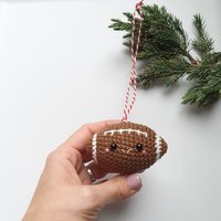 Weihnachtsschmuck Fußball, Fußballdekoration, Häkelfußball, Weihnachtsschmuck, Weihnachtsgeschenk, Geschenk Für Sie, Häkelornament von RainbowHappiness