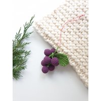 Weihnachtsschmuck Trauben, Kindergeschenk, Weihnachtsschmuck, Weihnachtsdekoration, Gestrickter Ornament, Gestrickte Früchte, Weihnachtsgeschenke von RainbowHappiness