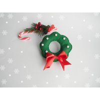 Weihnachtskranz-Ornament Stechpalmenkranz-Weihnachtsschmuck Weihnachtsbaumschmuck Niedlicher Weihnachtsschmuck Aus Filz von Rainbowsmileshop