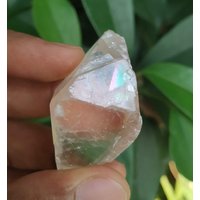 Roher Natürlicher Calcit Frei Geformte Sehr Schöne Qualität Kristall Sparkling Rare Rainbow Inside Crystal Quality Specimen von RakhamaExportsIN