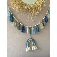 Quasten Girlande Tasseln Wimpelkette Wandbehang Boho Regenbogen Kinderzimmer Deko Wickeltisch von Ramonaslovelythings