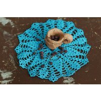 Kleines Gehäkeltes Deckchen 23 cm. Handgemachtes Spitzendeckchen. Blaues Tischdekoration. Rundes Für Tischdekor. Kaffee Oder Tee Untersetzer von RamuneCrochet