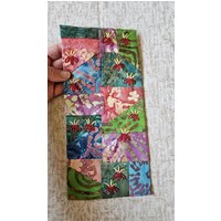 Crazy Quilt Handgenäht, Wandkunst, Aufhängen, Stoffcollage, Kleine Kunst, Gestickte Geschenk Für Sie, Brautpaar 08 Crazy Quilt Handgenäht, Wandkunst, Aufhängen, Stoffcollage, Kleine Kunst, Gestickte Geschenk Für Sie, Brautpaar 08 von RanchoArt