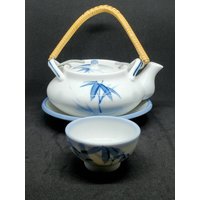 Antikes Kantonsgeschirr Teekanne Set Blau Weiß Porzellan Bambus Henkel Vintage von Randomness4sale