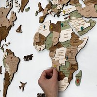 Weltkarte Aus Holz Mit Pinnwand, Karte Holz, Weltkarte, Wanddeko, Einweihungsparty Geschenk Für Mann Wohnkultur Geburtstagsgeschenk von Ranocchio