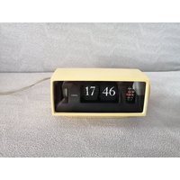Vintage Copal Klappzahlen Uhr 1970Er Jahre Space Age | 220 Volt von RareCollectionCorner