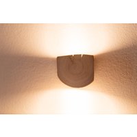 Handgemachte Wandlampe | Holz Wandleuchte Wohnzimmer Rustikal Handgefertigt Dimmbar Nachhaltig von RauchUndLicht