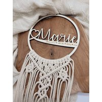 Großer Personalisierter Makramee Traumfänger Maxi Mit Name Und Geburtsdaten, Ringdesign 4, Boho Wanddeko Für Kinder-/ Babyzimmer von RaumgefluesterByNini