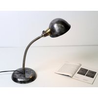 Alte Schwanenhals Bauhaus Lampe Mit Isolierter Patina - Restauriert von RaumkoordinatenVolta