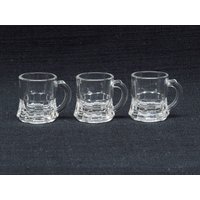 Set Von Drei Bundesglas Miniatur Bierkrug Tankard Stil Schnäbchengläser von RavenHouseVintage99