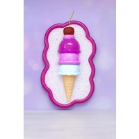 3D Skulptur Ice Cream Cone/23 cm Kunstharz Waffel Kirsche Pop Art Polka Dot 3D Skulptur Ice Cream Cone/23 cm Kunstharz Waffel Kirsche Pop Art Polka Dot von RavishingRoosters