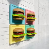 Cheeseburger 3D Resin Wand Kunst/Hamburger Skulptur Life Size Wandskulptur Fast Food Dopamin Dekor Kitschige Küche Deko Cheeseburger 3D Resin Wand Kunst/Hamburger Skulptur Life Size Wandskulptur Fast Food Dopamin Dekor Kitschige Küche Deko von RavishingRoosters