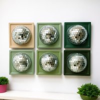 Disco Ball 3D Kunstharz Wand Kunst/Pop Art Skulptur Spiegelkugel Discokugel Silberne Dopamine Decor Electric Disco Custom Kitsch Disco Ball 3D Kunstharz Wand Kunst/Pop Art Skulptur Spiegelkugel Discokugel Silberne Dopamine Decor Electric Disco Custom Kitsch von RavishingRoosters